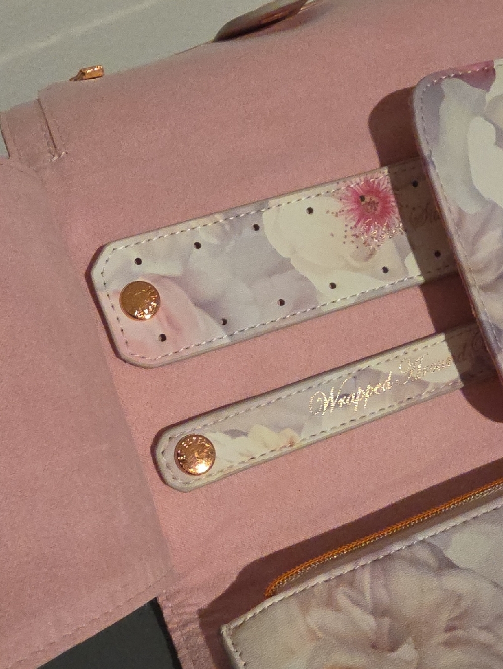 TED BAKER LONDON NWT Chelsea Pastel Floral Roll Travel Jewelry Clutch - Picture 12 of 16
